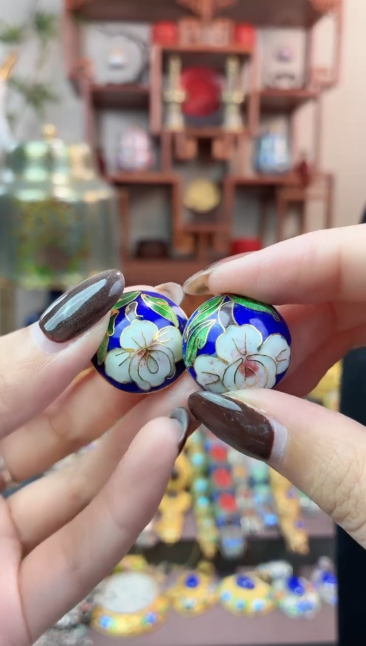  非遗手工景泰蓝耳夹宝蓝