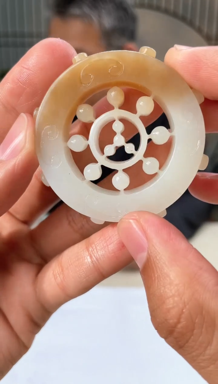 【闪购商品】定制和田玉和田玉（多样性拍一发一带证）310147