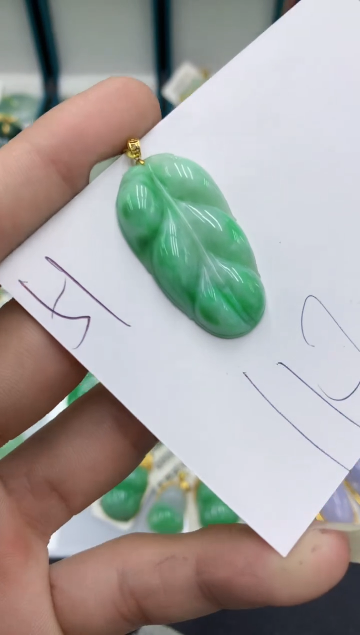 【闪购商品】翡翠颈饰18K金镶嵌翡翠