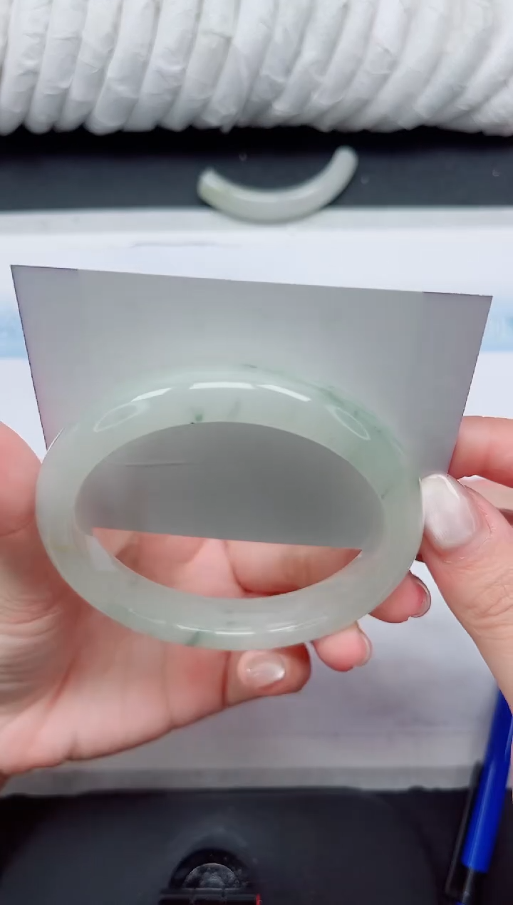 【闪购商品】石英质玉手镯未镶嵌237-62.8