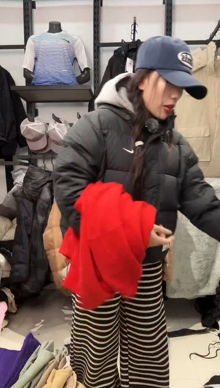 2216  闪购编码  运动卫衣裤以直播间过款为准 尺码  ·  