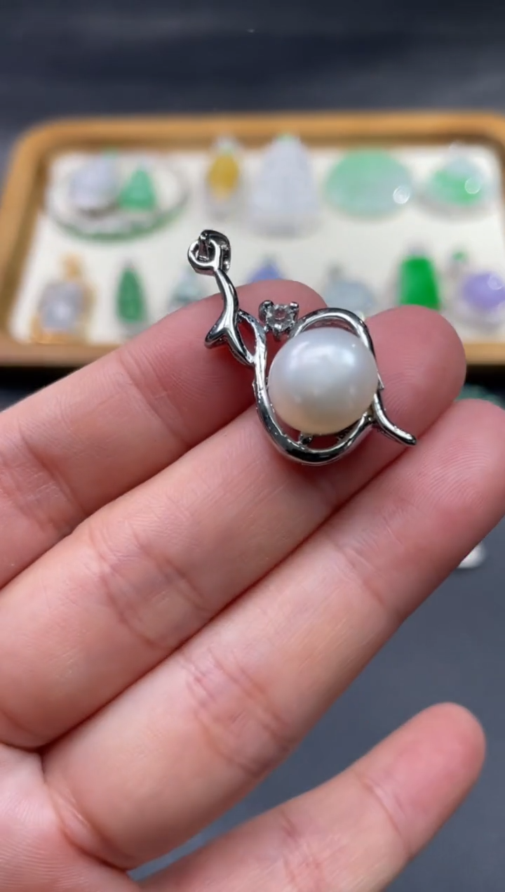 【闪购商品】淡水珍珠吊坠银S925镶嵌34.........