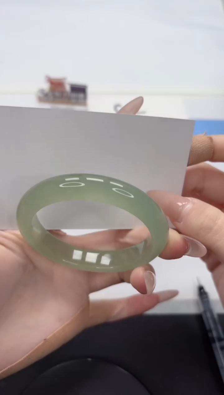 【闪购商品】石英质玉手镯未镶嵌A297-54.5