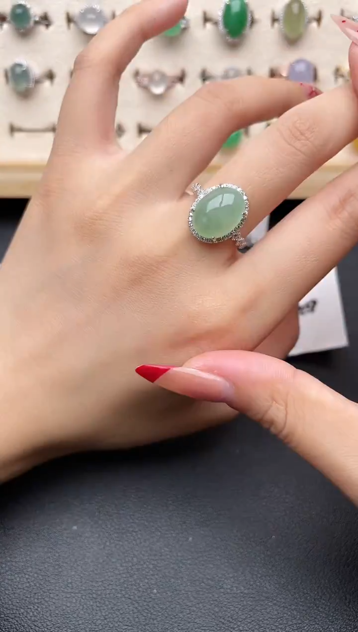 【闪购商品】翡翠戒指银S925镶嵌一物一证一礼盒