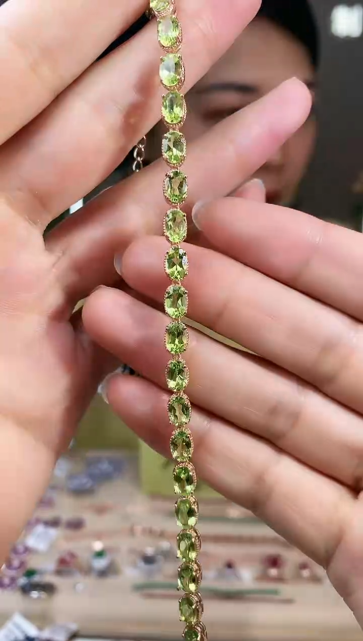 【闪购商品】橄榄石手链银S925镶嵌手链