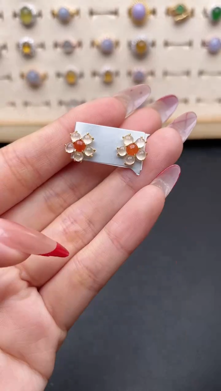 【闪购商品】翡翠戒指银S925镶嵌一物一证一礼盒