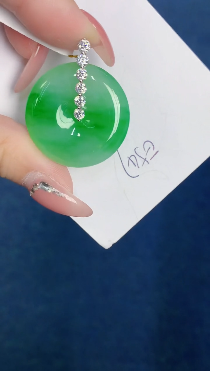 【闪购商品】翡翠颈饰18K金镶嵌000000000