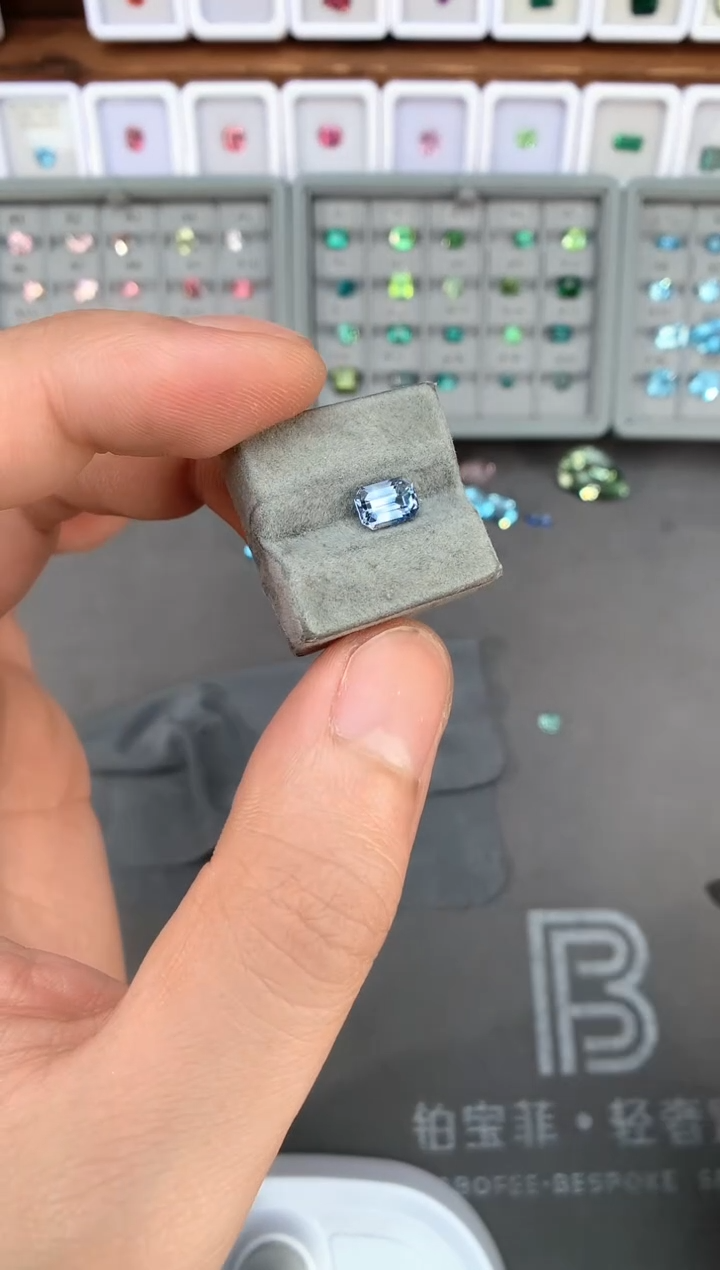 【闪购商品】定制蓝宝石裸石未镶嵌1.51ct