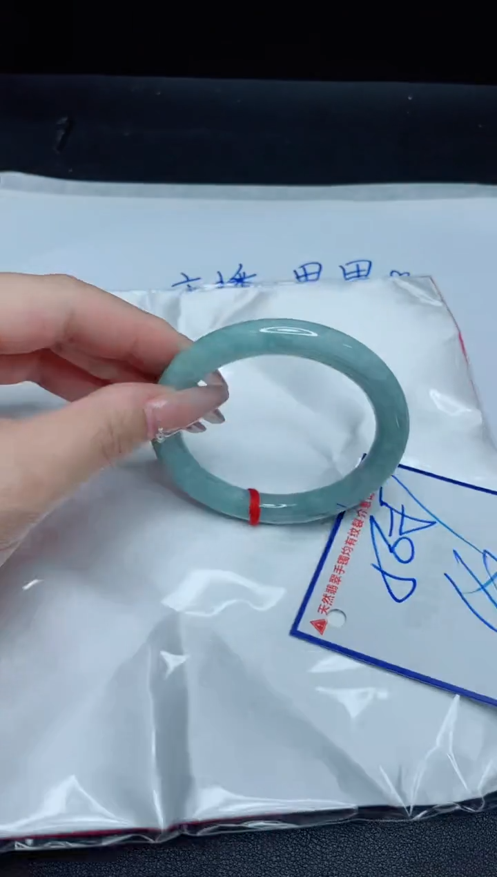 【闪购商品】翡翠手镯未镶嵌我