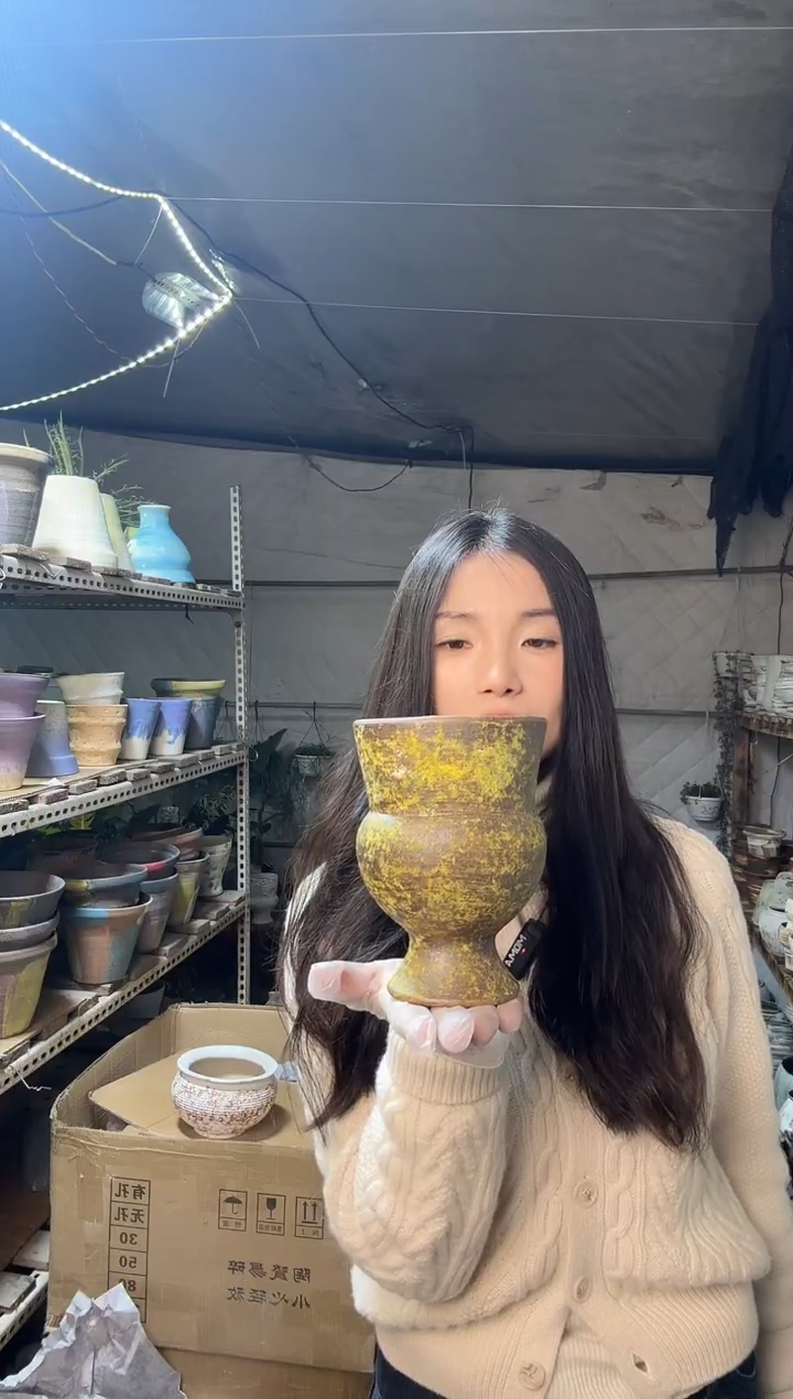 以实际为准编号 286  景德镇手工手绘花盆