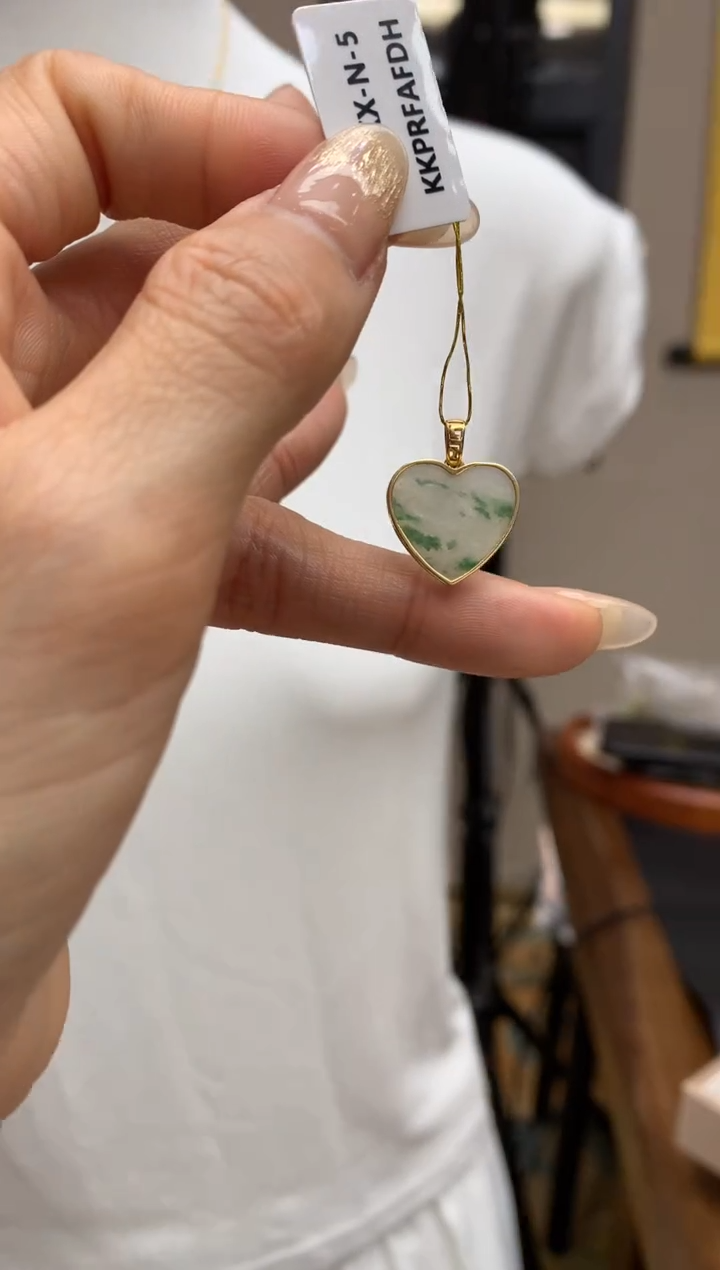 【闪购商品】翡翠颈饰18K金镶嵌爱心