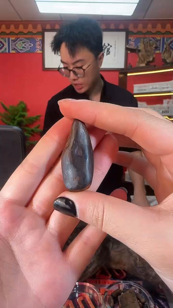 沉香吊坠R38多样性发一