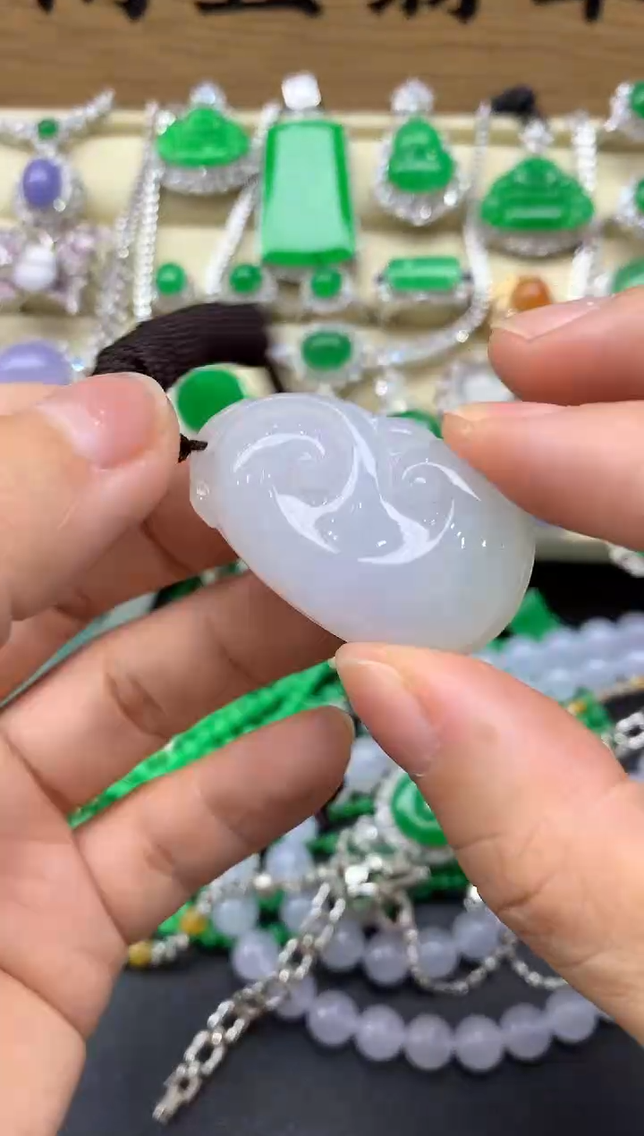 翡翠未镶嵌颈饰334中国好珍宝