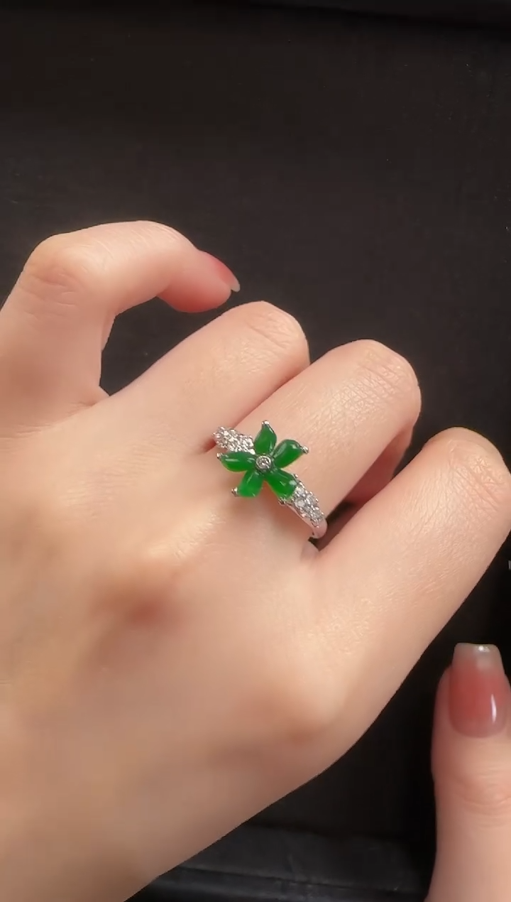 【闪购商品】翡翠戒指18K金镶嵌948花形一只