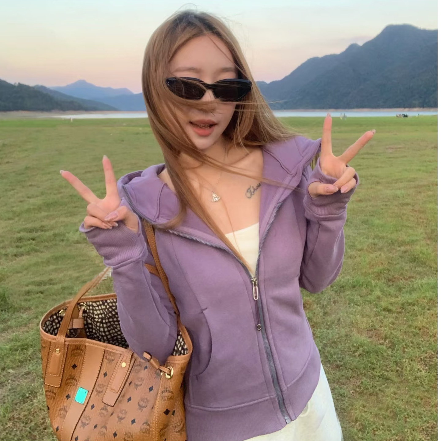 lulu同款瑜伽服女2025秋季紫色卫衣Scuba全拉链修身开衫连帽外套