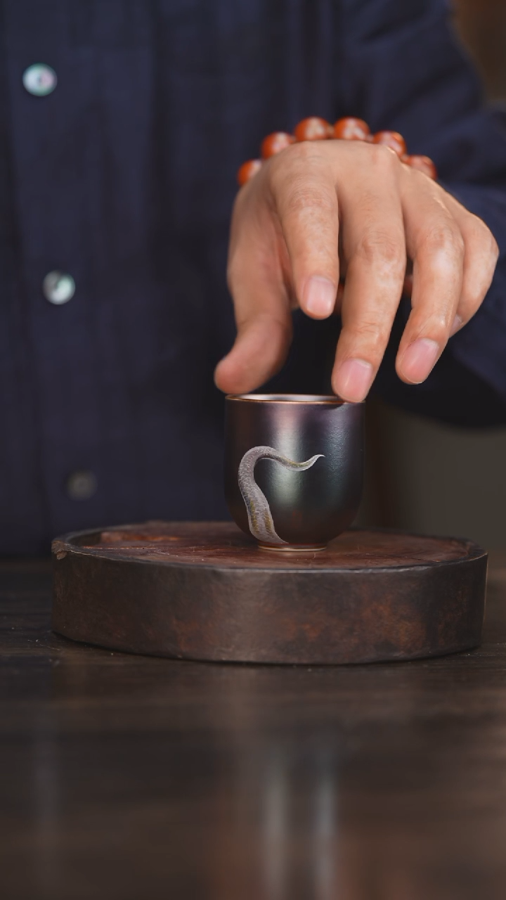 【闪购商品】杯64柴房陶瓷丨窑宝绘画白蛇单杯