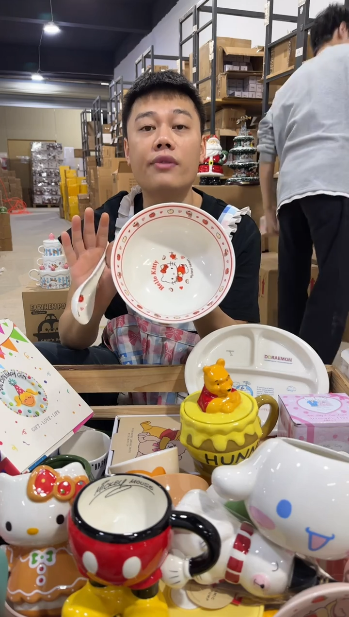 其他红色原盒kt猫碗勺套装