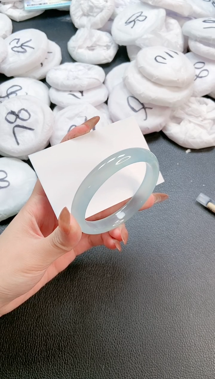 【闪购商品】石英质玉手镯未镶嵌 15L231-58