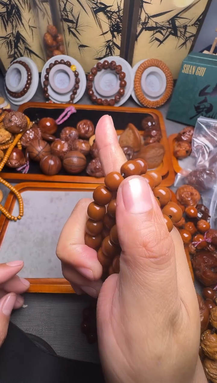 手串橄榄核猴头微瑕一个