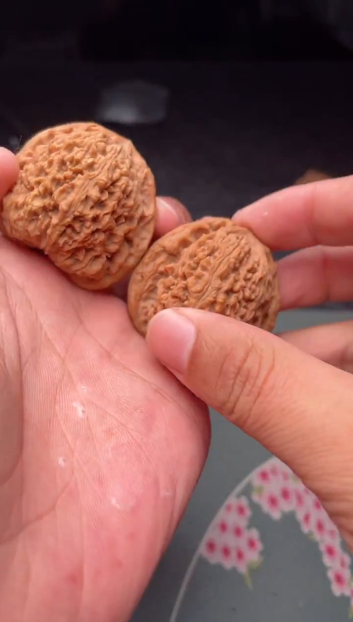 把件文玩核桃a185   南疆石 43尺