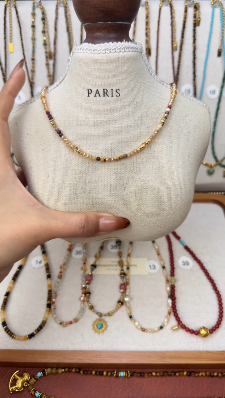 项链钛钢石英质玉新款奶茶