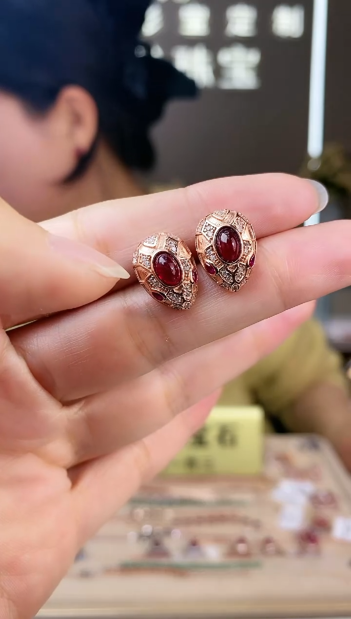 【闪购商品】红宝石耳饰·银S925镶嵌耳饰