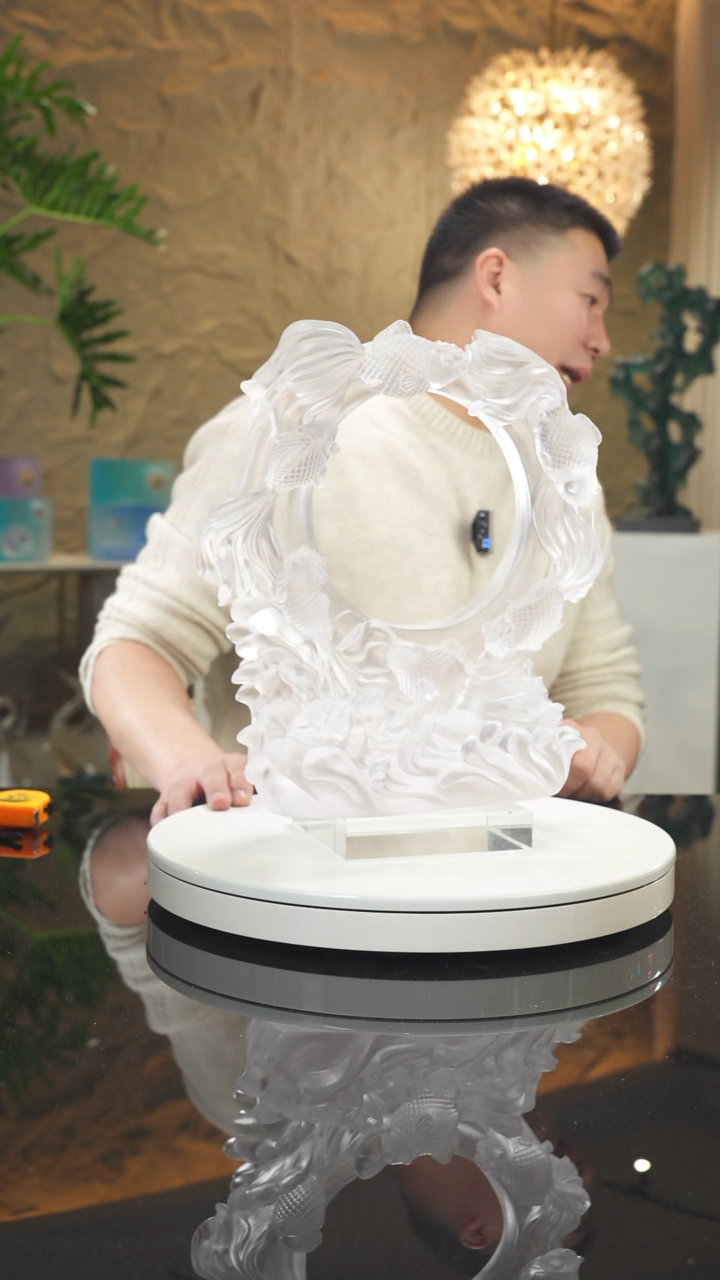 【闪购商品】摆件设计款纯色金鱼摆件