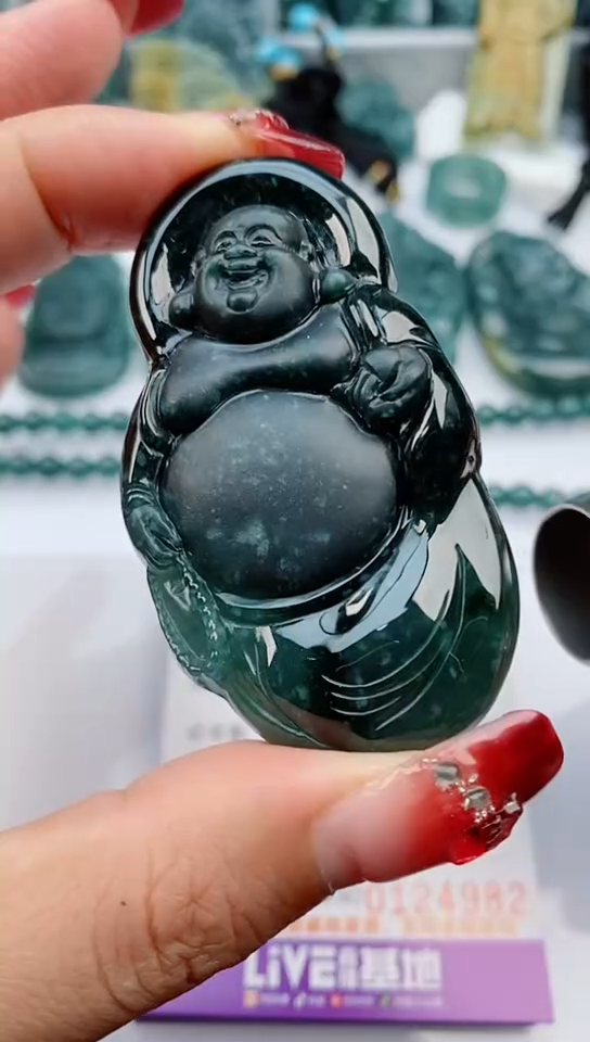 【闪购商品】翡翠颈饰未镶嵌               