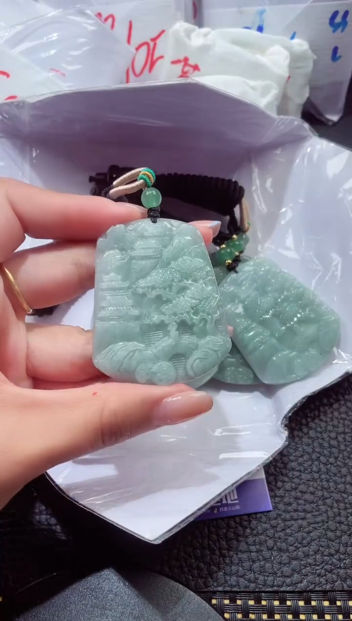 颈饰未镶嵌翡翠008319003多样性发其一