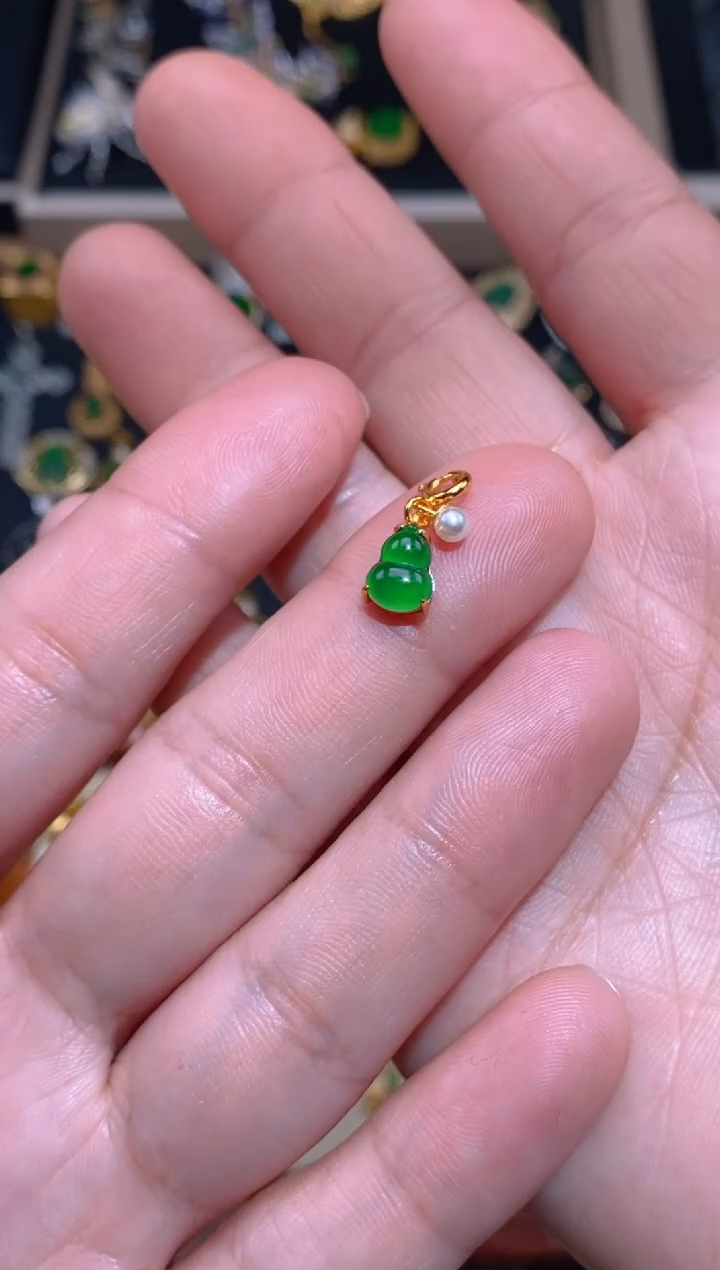 【闪购商品】翡翠颈饰银S925镶嵌万能扣