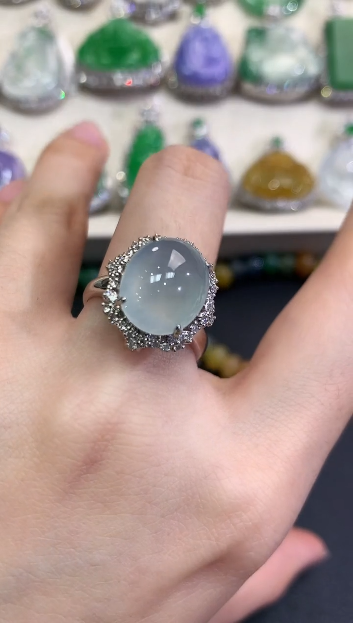 【闪购商品】翡翠戒指18K金镶嵌B118