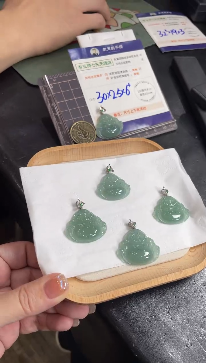 翡翠挂件18K金镶嵌佛公K48配绳/多样性发其一CP