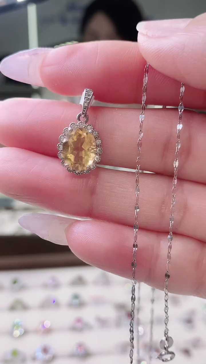 【闪购商品】黄晶颈饰银S925镶嵌............