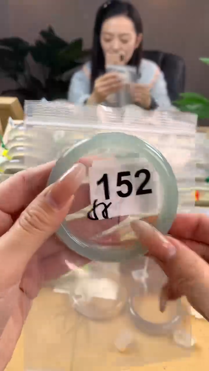 【闪购商品】玛瑙/玉髓手镯未镶嵌152