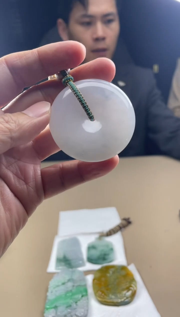 【闪购商品】定制翡翠未镶嵌      4109