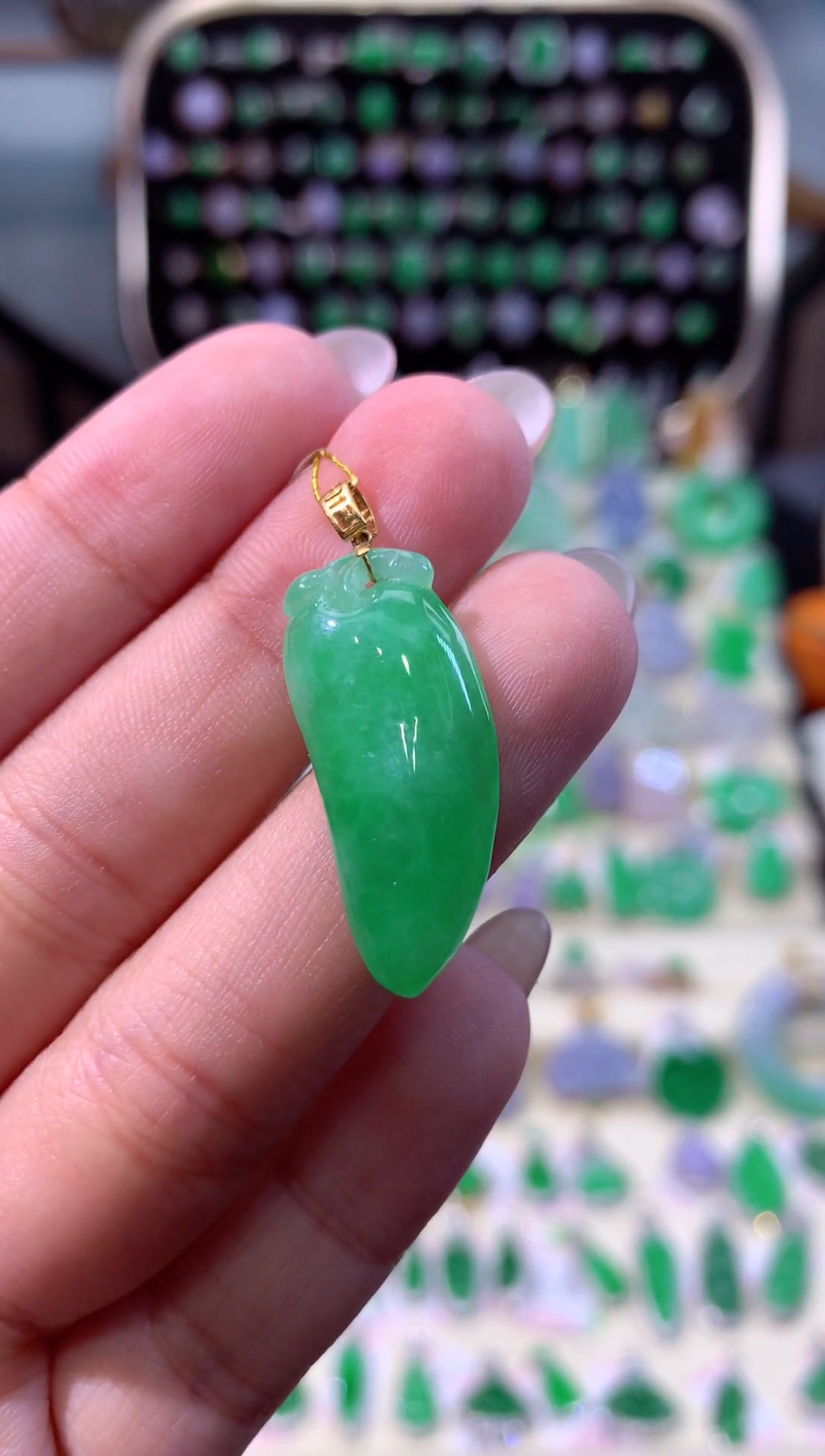 【闪购商品】翡翠颈饰18K金镶嵌缅甸天然A货翡翠