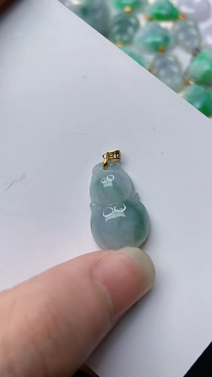 【闪购商品】翡翠颈饰18K金镶嵌64........