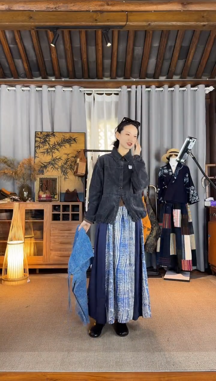 薄**子设计师款黑灰夹克外套，华夫格裤子