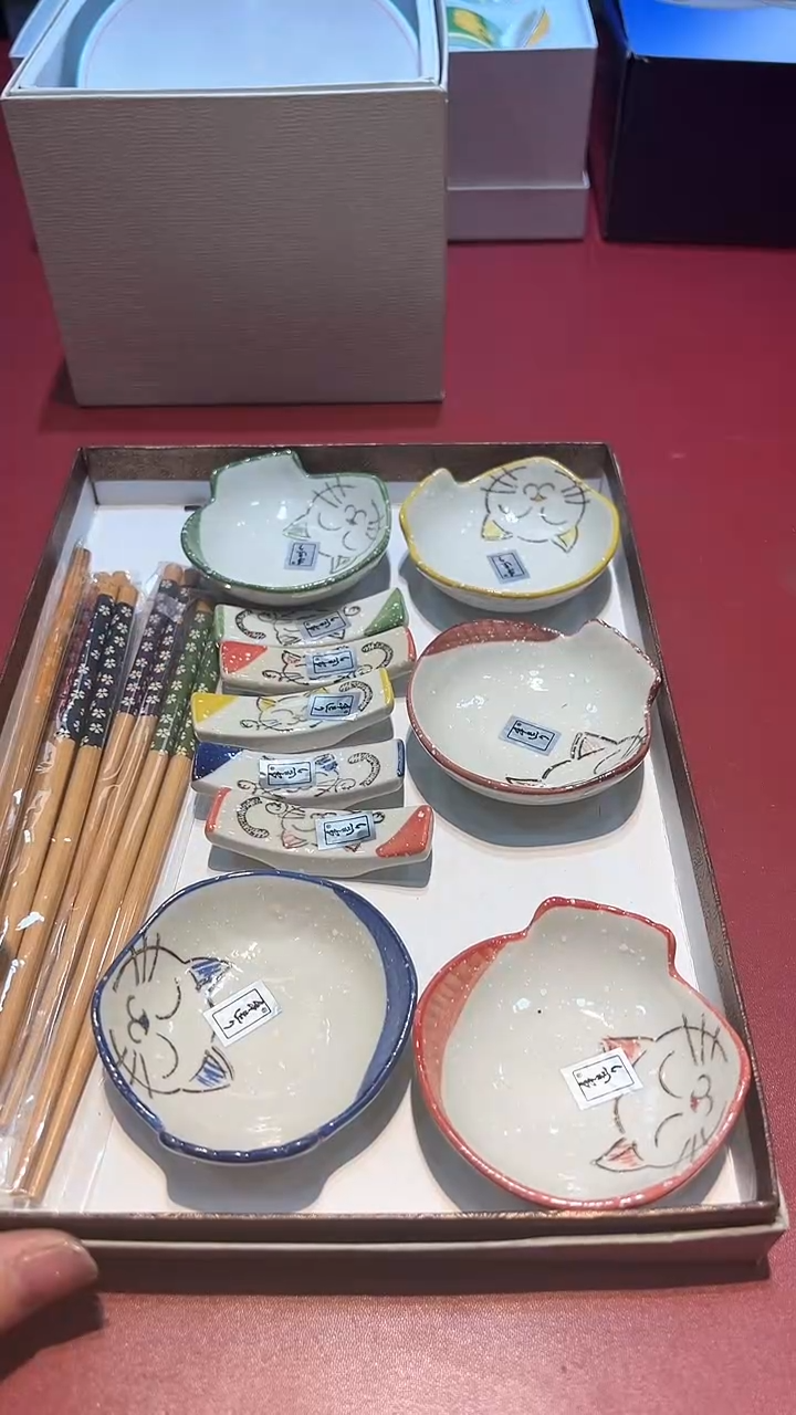 【闪购商品】瓷片锅碗瓢盆一件不剩