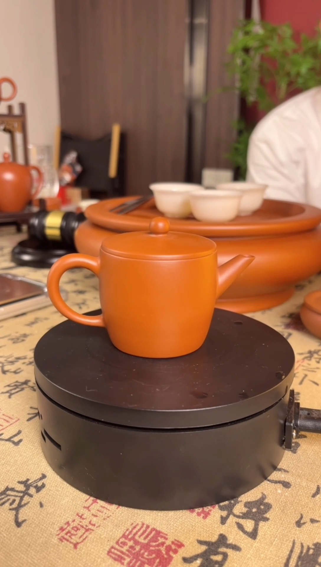 章燕文-小汉瓦70cc手拉壶