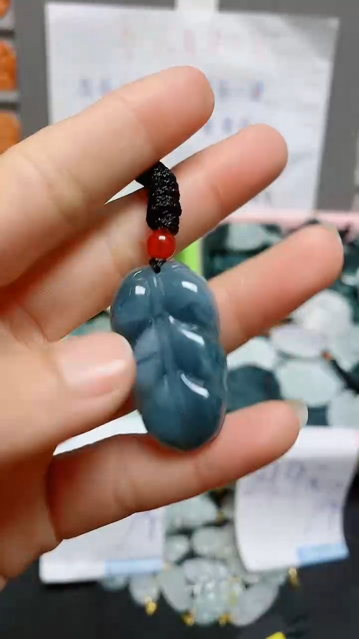 【闪购商品】翡翠颈饰未镶嵌天然翡翠A货