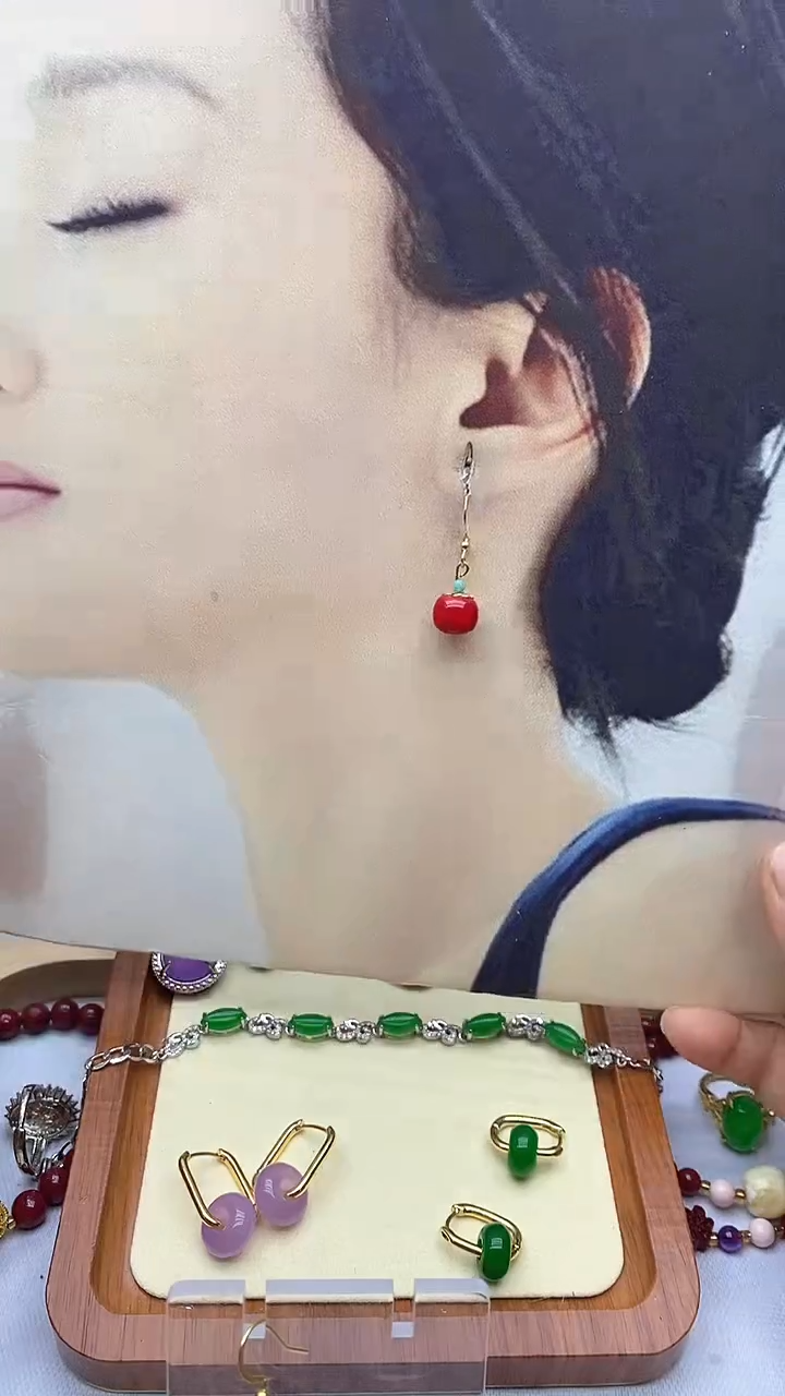 【闪购商品】南红玛瑙耳饰银S925镀金镶嵌80