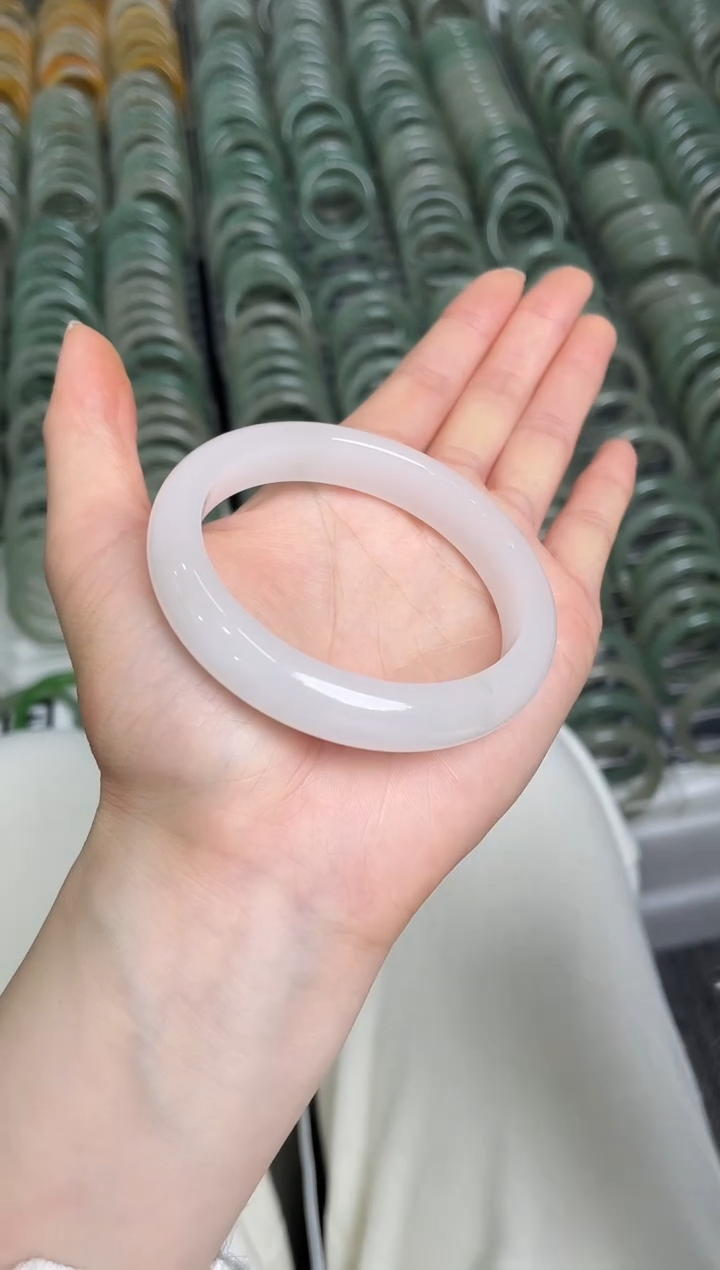 未镶嵌手镯石英质玉15-56.7