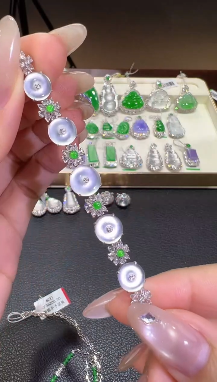 18K金镶嵌手链翡翠翡翠