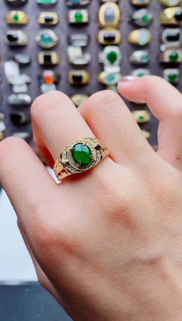 未镶嵌戒指翡翠?****婆天然翡翠男戒