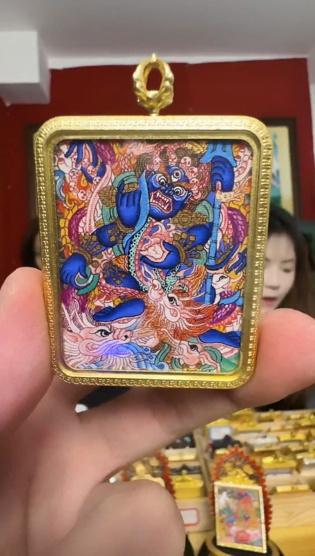 吊坠大黑-热贡纯手绘