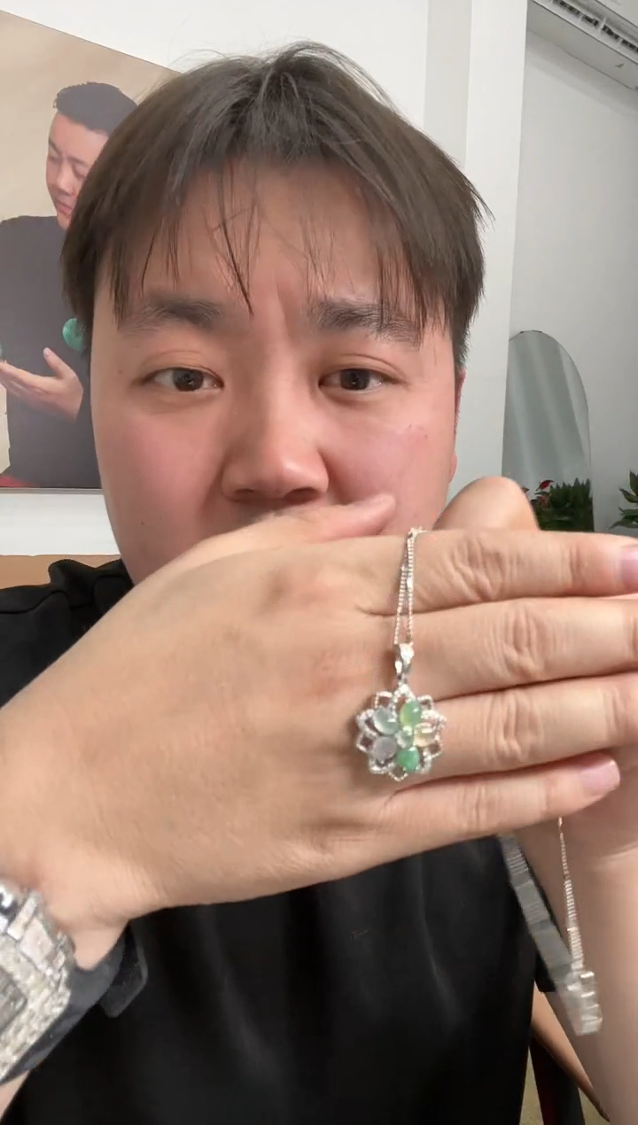 【闪购商品】翡翠颈饰未镶嵌吊坠