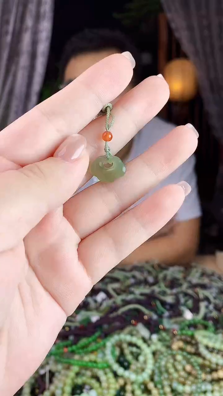 和田玉未镶嵌挂件多样性发货拍一发一