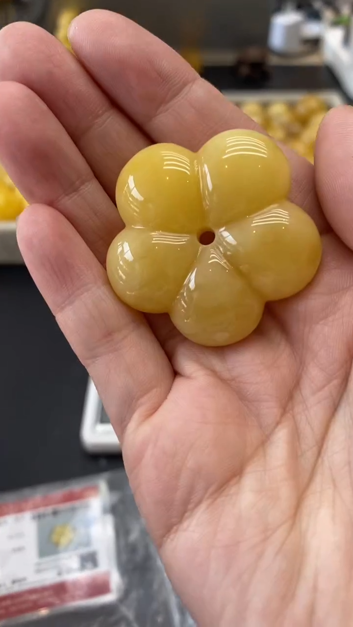 琥珀未镶嵌珠宝奇石1539