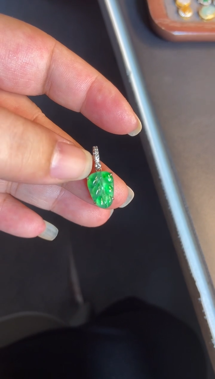 吊坠(不含链)银S925镶嵌翡翠1